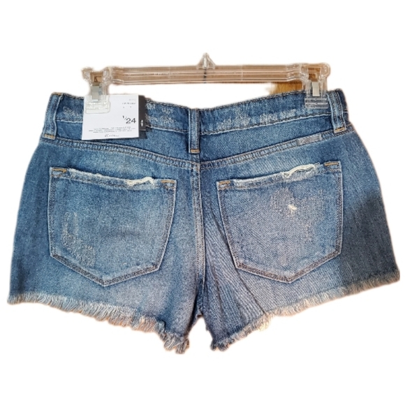Kan Can Distressed Cut Off Frayed Hem Denim Jean Shorts. NWT. - Picture 5 of 16